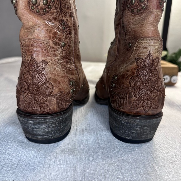 Brown Embroidered Women’s Cavender’s Cowboy Boots with Studs Size 7 B - Picture 13 of 14
